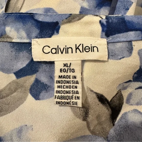 Calvin Klein Blue and White Floral Blouse - Picture 9 of 11